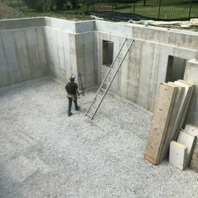 چسب آب بندی استخر