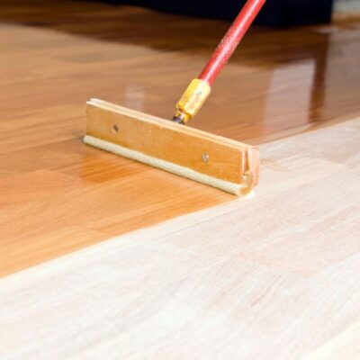 polyurethane-varnish-2-e1684849902507-800x799